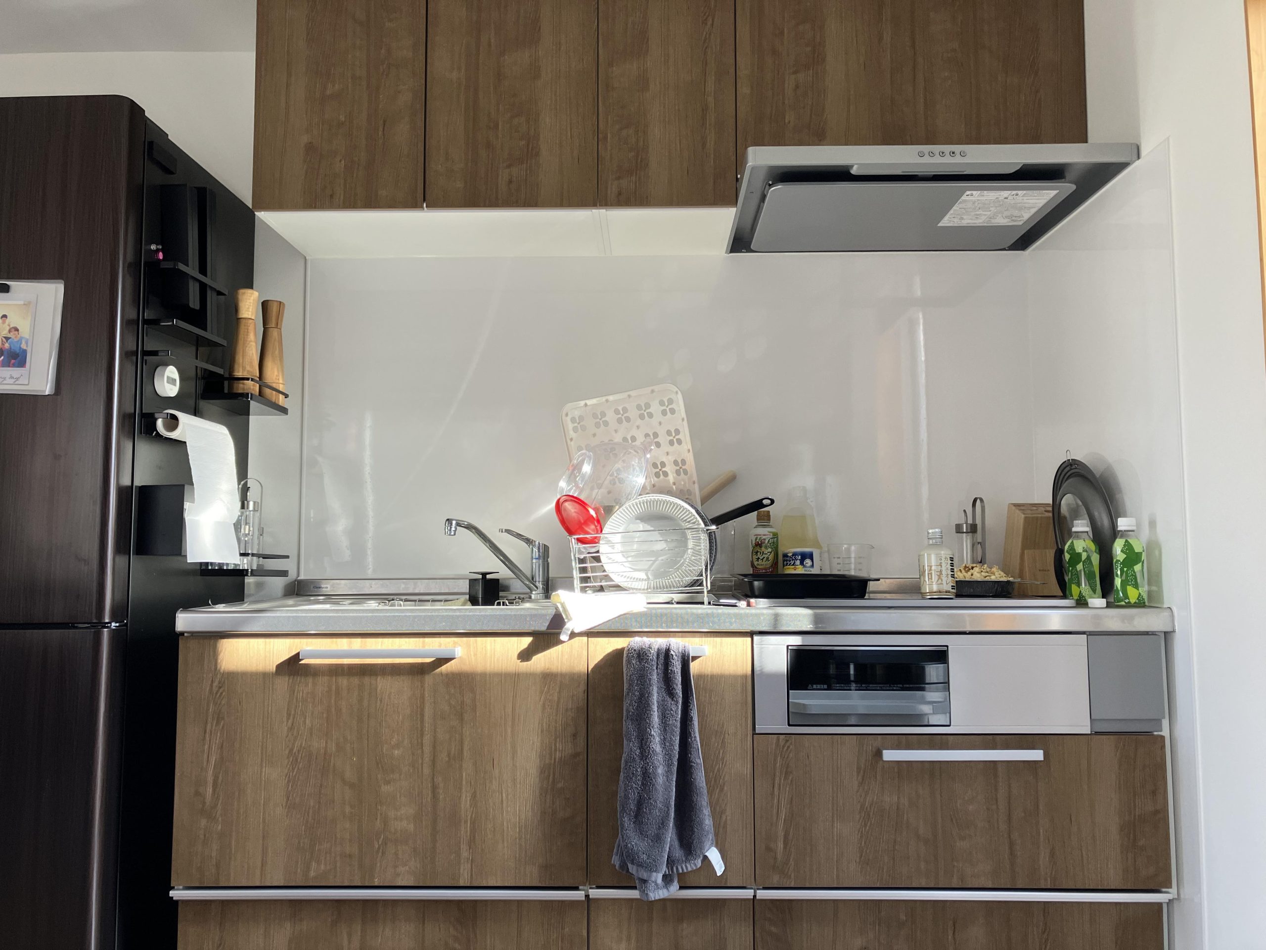 軽食やおやつをつくれるようにキッチンも完備しています。