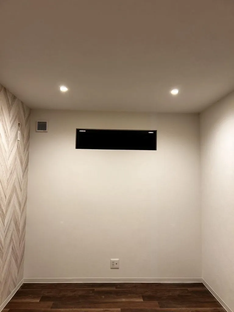 メガボックス建築事例：事務所オフィス・かっこいいシックな色合いのデザインオフィス「MEGABOX」