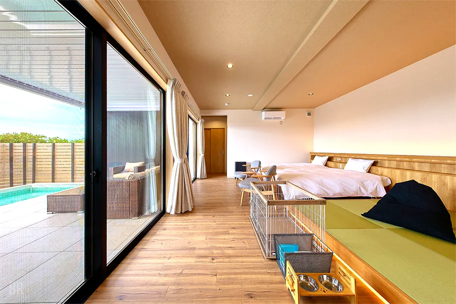 室内にいながらも自然との一体感と開放感を感じられる空間を愛犬と一緒にお過ごしください。