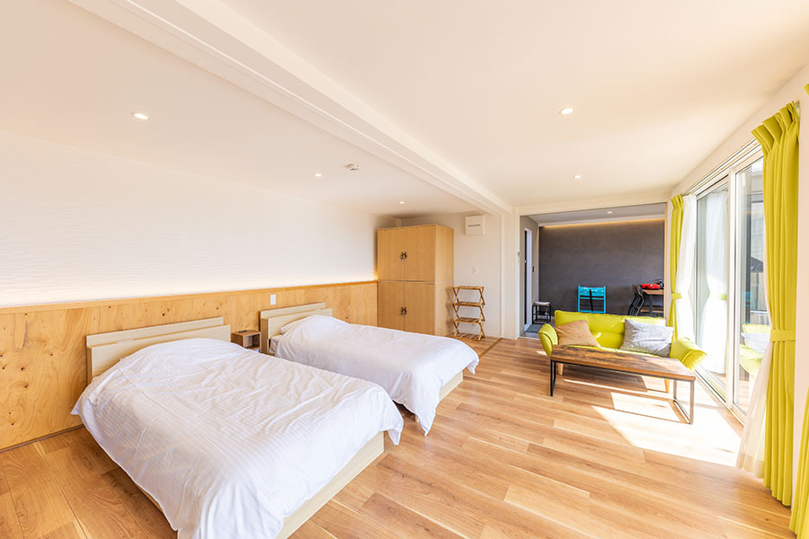 床材は予算を抑えるためにクッションフロアを採用しています。またクッションフロアはわんちゃんの足にも優しいです。