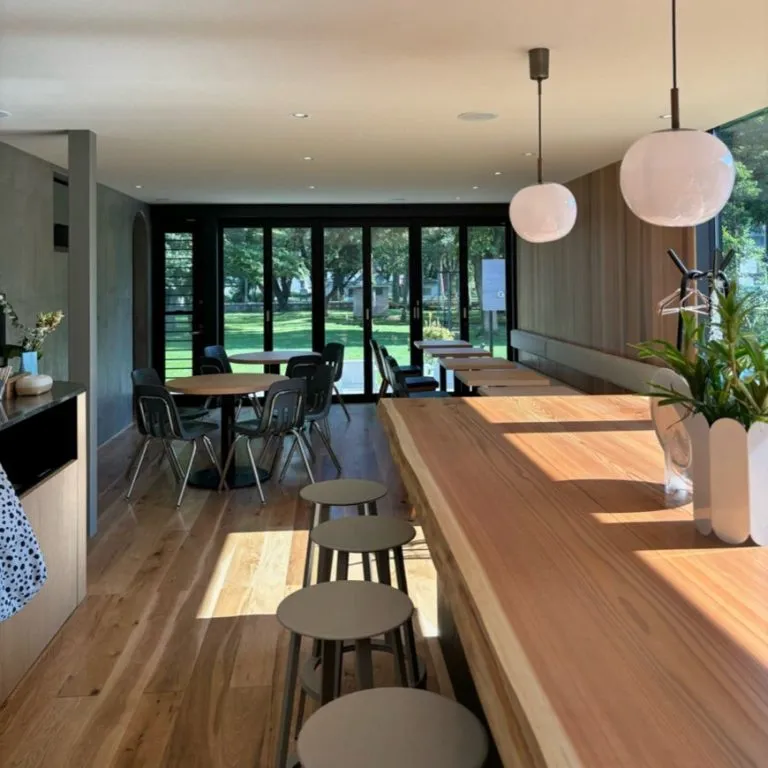 メガボックス建築事例：「青森県」こだわりジェラートを提供する店舗を建築「MEGABOX」